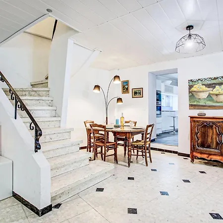 Tour Carree By Interhome كانيه
