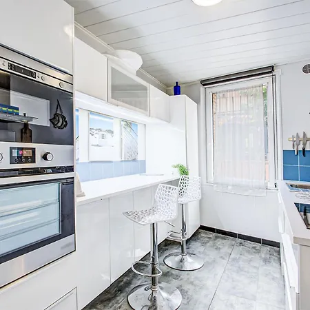 Tour Carree By Interhome بيت للعطل